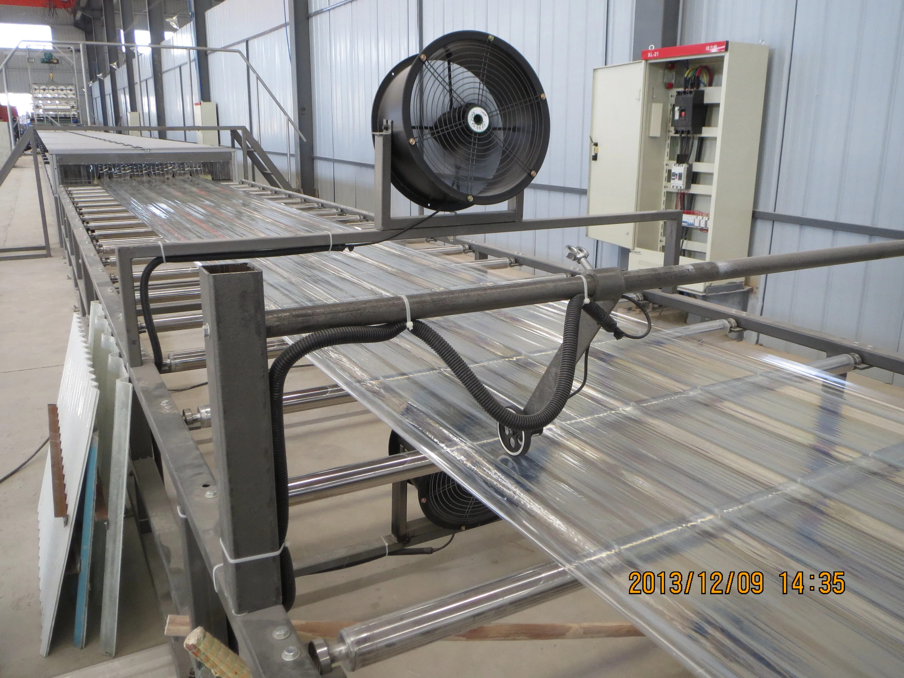 玻璃钢玻璃纤维屋面透明玻璃纤维板dnuo面板成型机