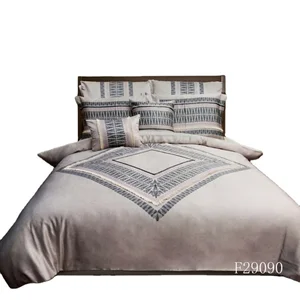 Luxury Queen King Size Comforter Bedding Set Embroidered Satin Comforter Set Polyester Embroidery Comforter Set Bedding