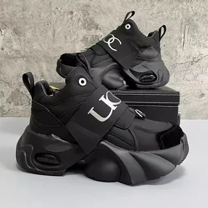 2026 Men's Thick Soled Sports Shoes Fashionable Versatile Trendy Street Style Height Increasing Sneakers Casual Soulier Homme