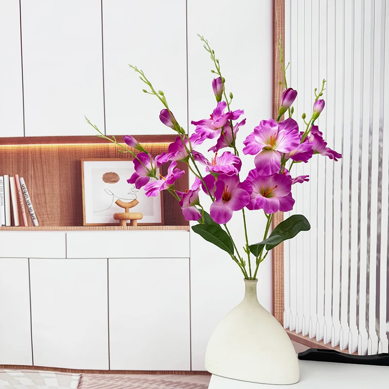 Zašto biste odabrali umjetne palmetinove liste za dekoriranje svoje kuće?