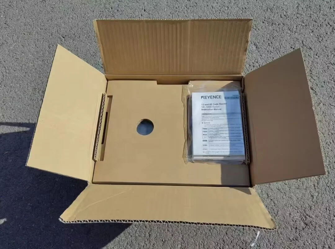 KEYENCE SR-5000WCL Industrial Data Matrix Code Reader - CMOS