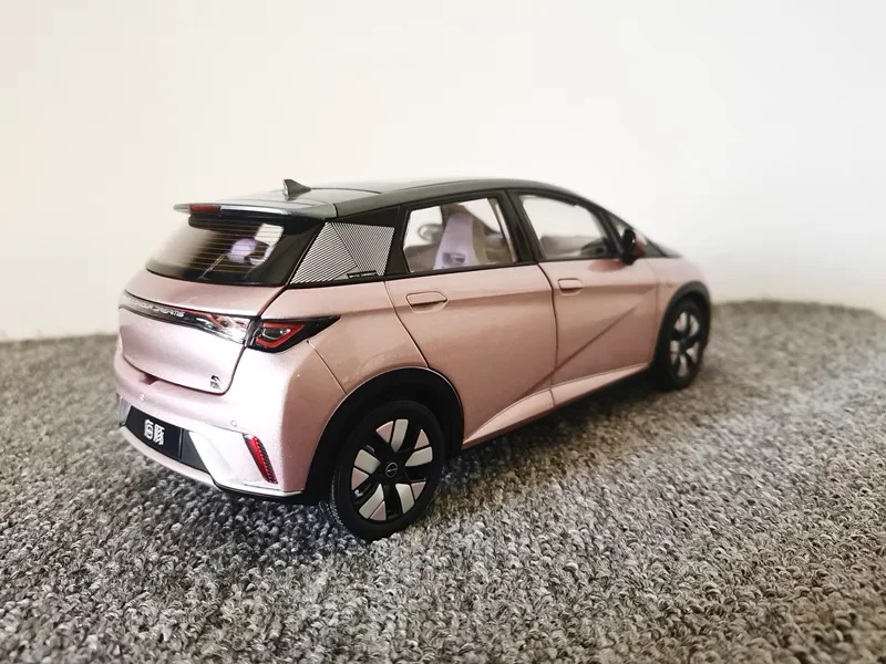 BYD DOLPHIN 非売品 ミニカー 1/18 Original Factory 1/18 Scale BYD Dolphin 2021 All-electric