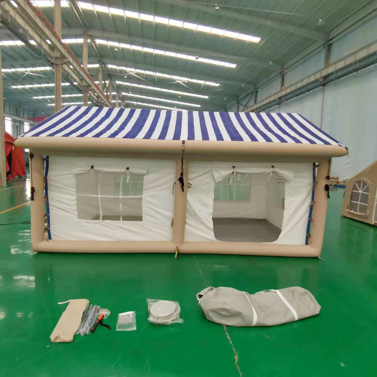 Ds Custom Multi Persons Large Luxury Waterproof Inflatable House Air