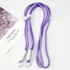 Corde violette, nœud blanc.