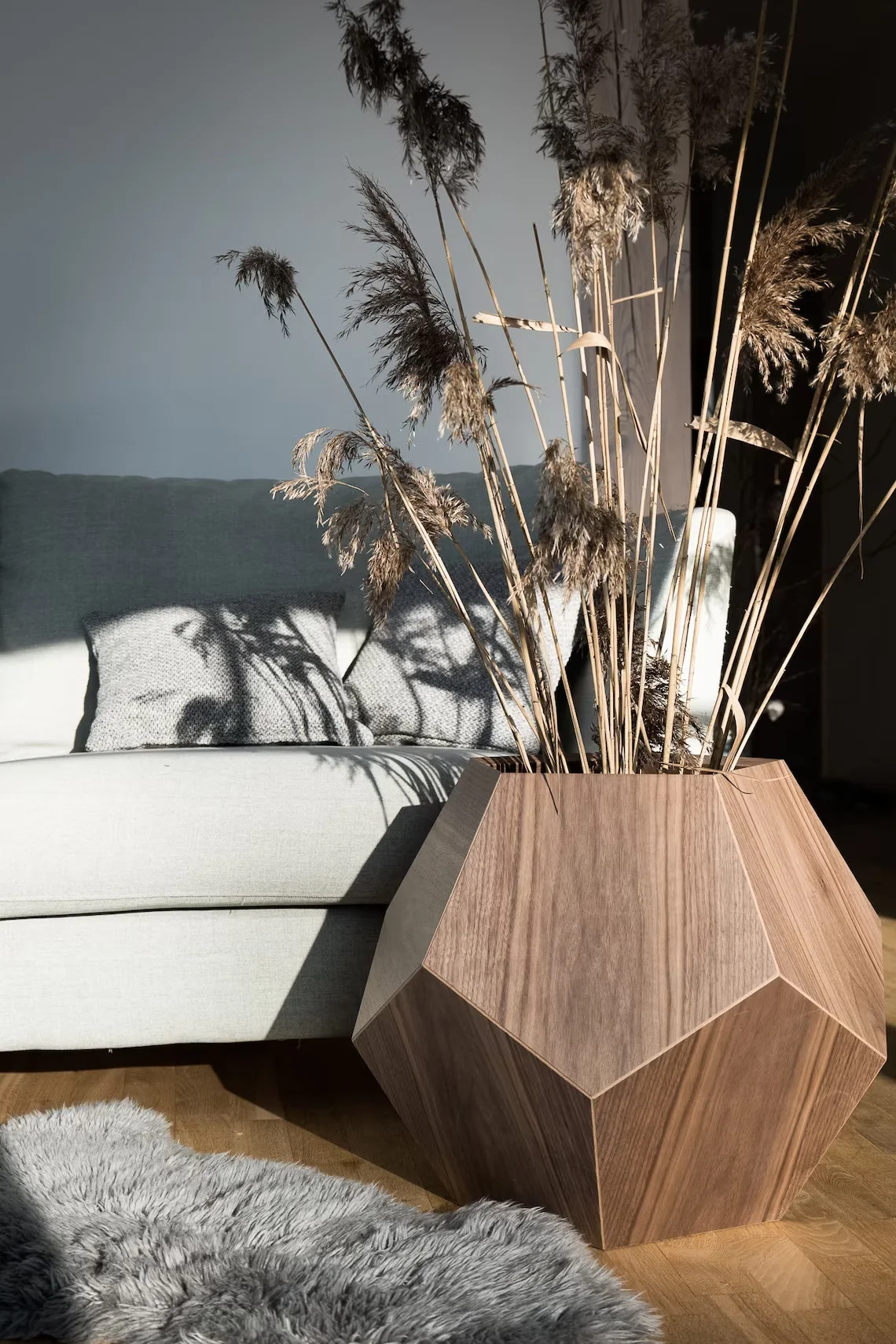 Modern Wood  Walnut Tree Veneered MDF Cat Cave  Bed, Pet Furniture Geometric Side Table
