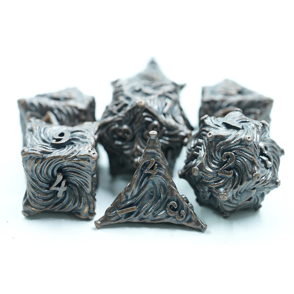 7-deler Polyedrisk Dungeons and Dragons RPG Terningssett Svart Kobberstripe Metall for DND Spill