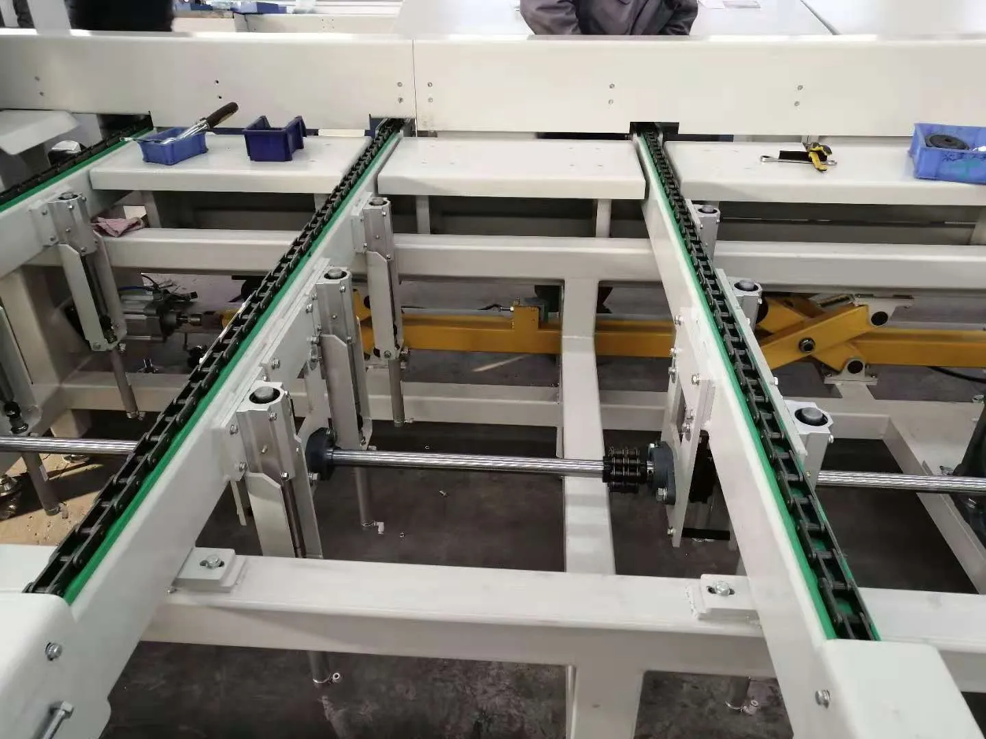 3 Phase Timber Automatic Cross Cut Off Saw Woodworking Machine With Feeding System