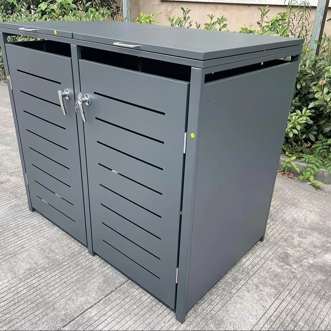Commercial Outdoor Garbage Containers Metal Trash Bin  Waste Bins with Rolling Cover Trash Can with Lidwaste Segregation Bin