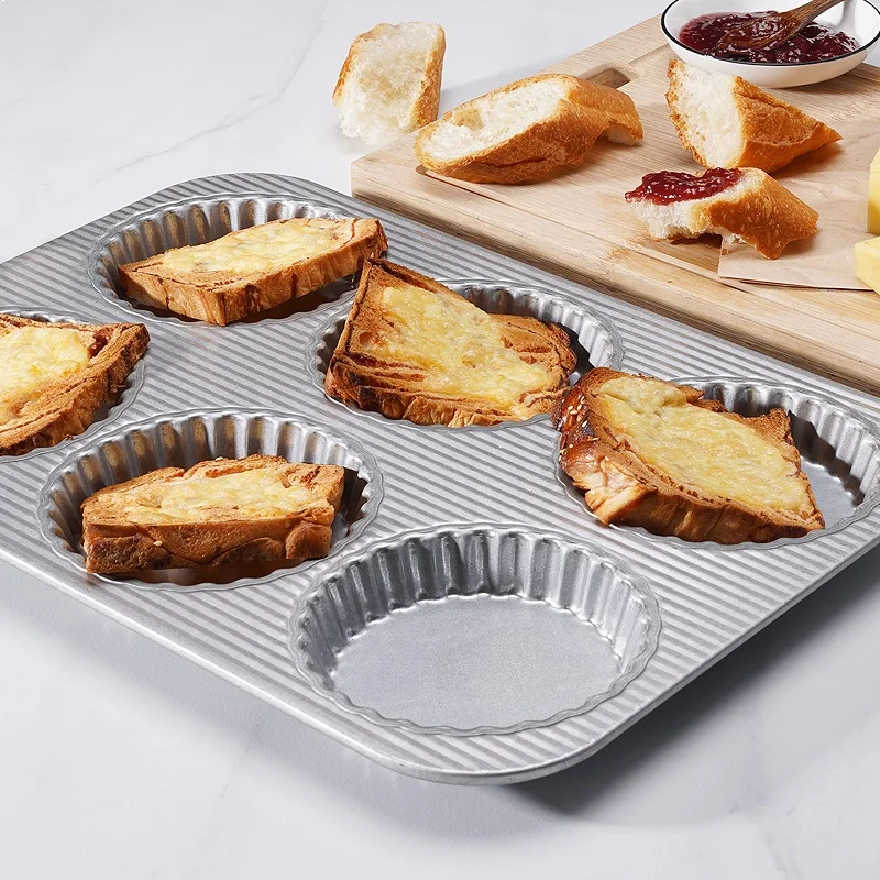 Non Stick 1mm Corrugated Surface Carbon Steel Cupcake Muffin Pan