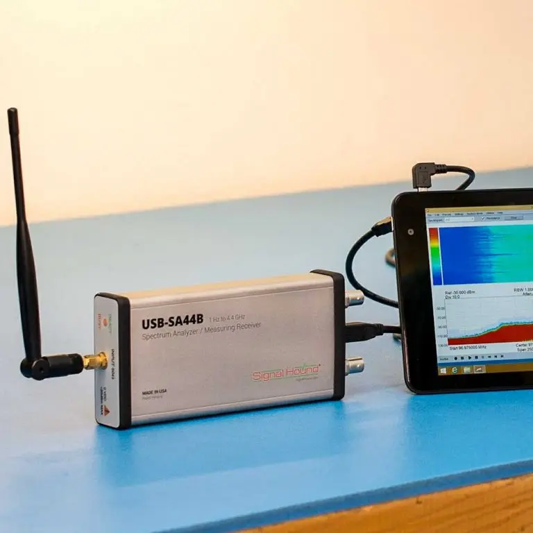 Signal Hound USB-SA44B 4.4 Ghz Spectrum Analyzer - Plug-in