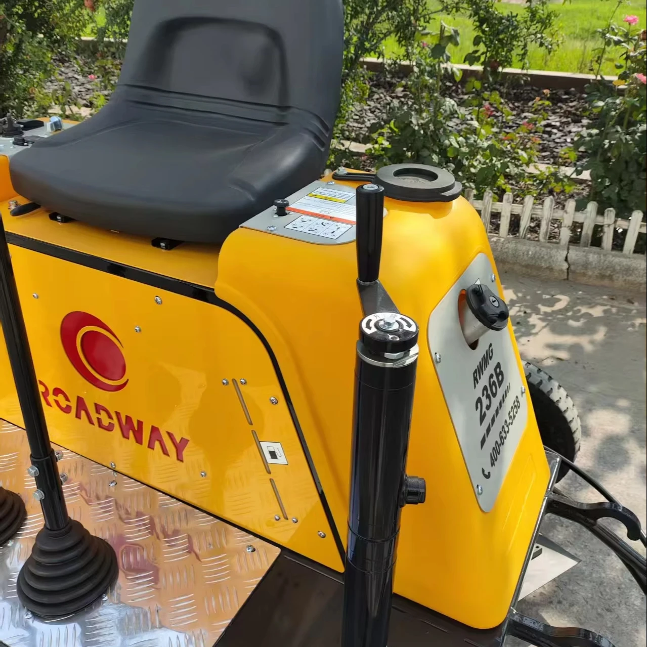 Concrete Trowel RWMG236B