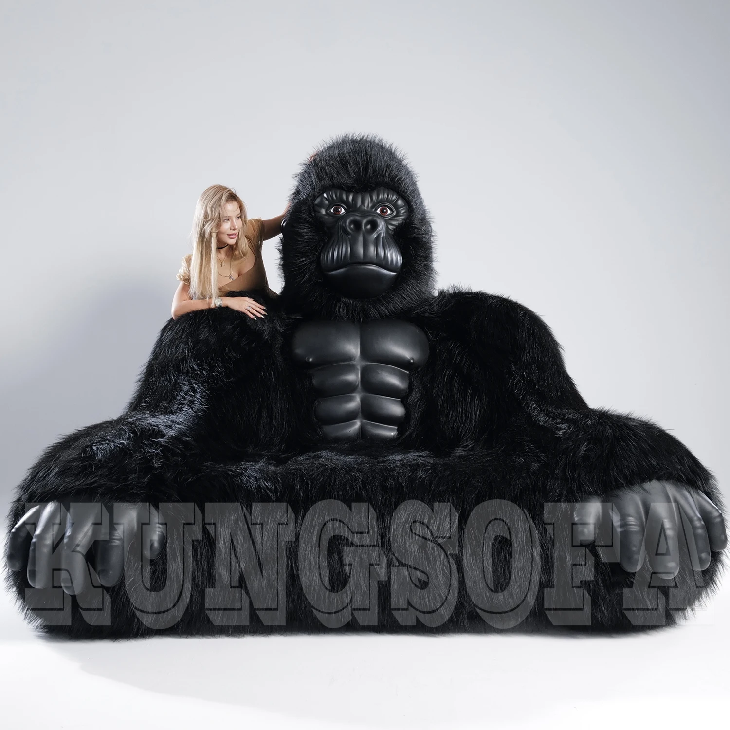 ゴッコ堂 TWIN GORILLA SOFVI TRUNK SHOW!2025 Walking Gorilla with Light & Sound - Red Box Toy Figures