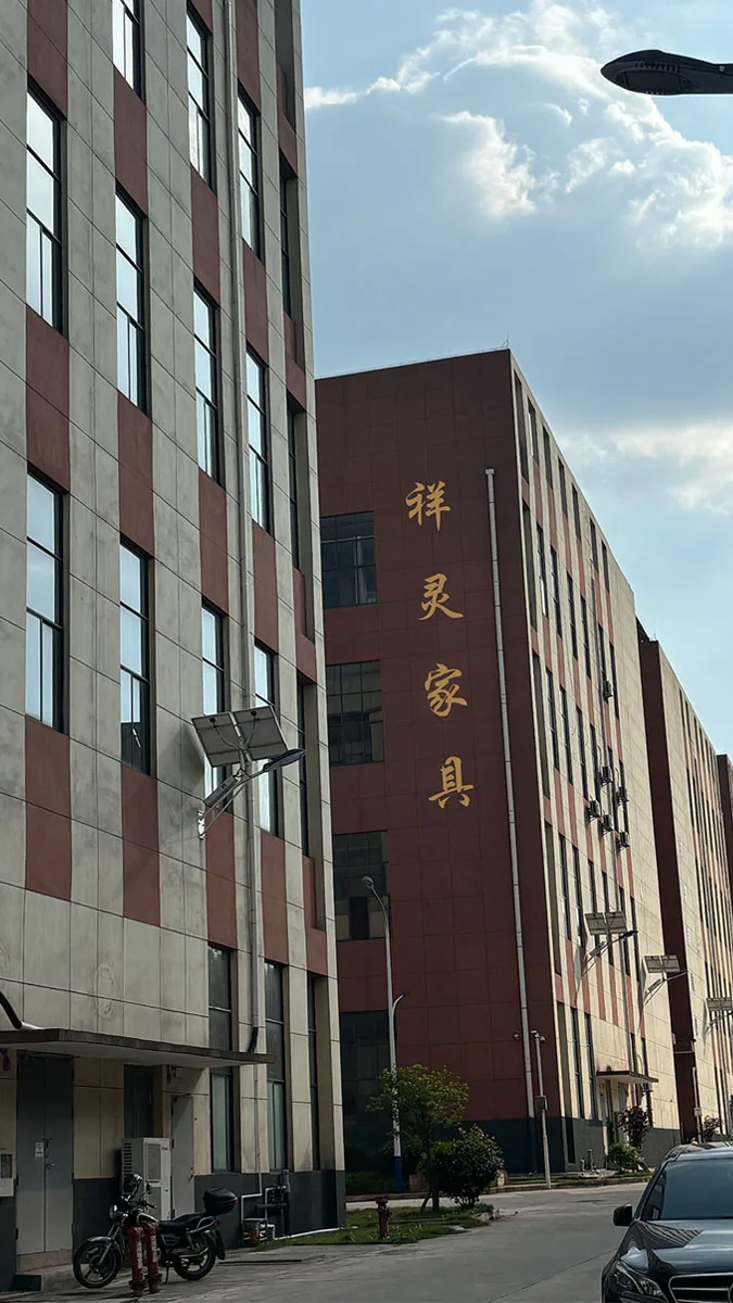 Ganzhou Xiangling Furniture Co., Ltd.