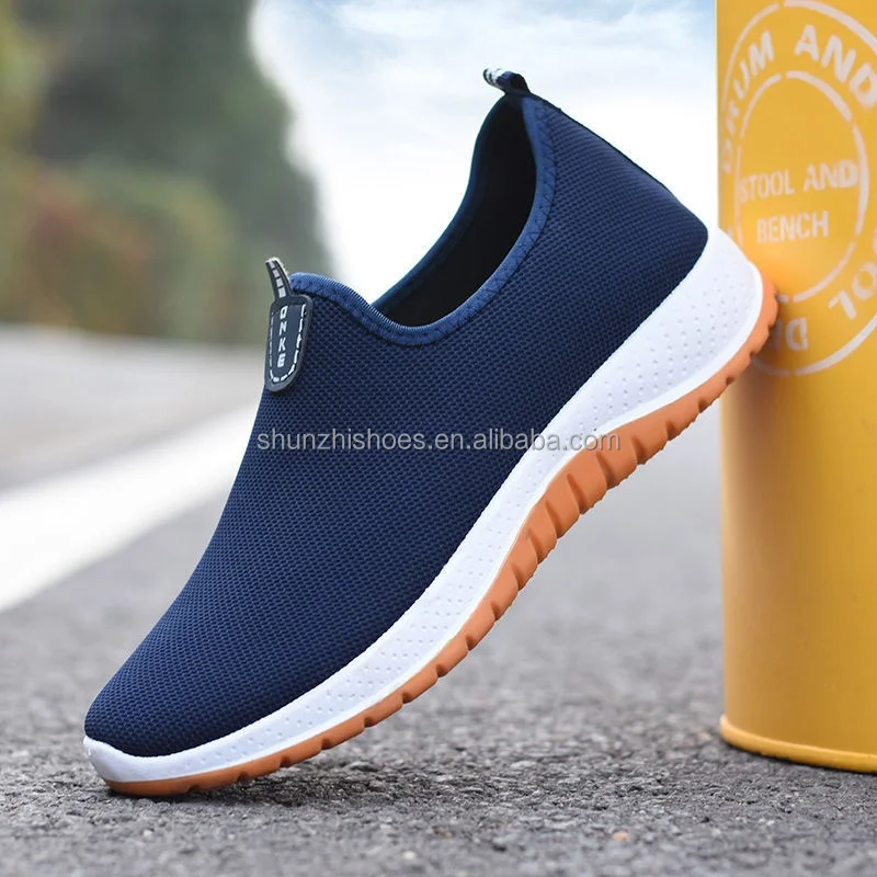 Low Price Henan Custom Mesh Breathable Light Weight Low MOQ in Stock Sports Shoes Mujer Barefoot Running Shoes Men's Shoes