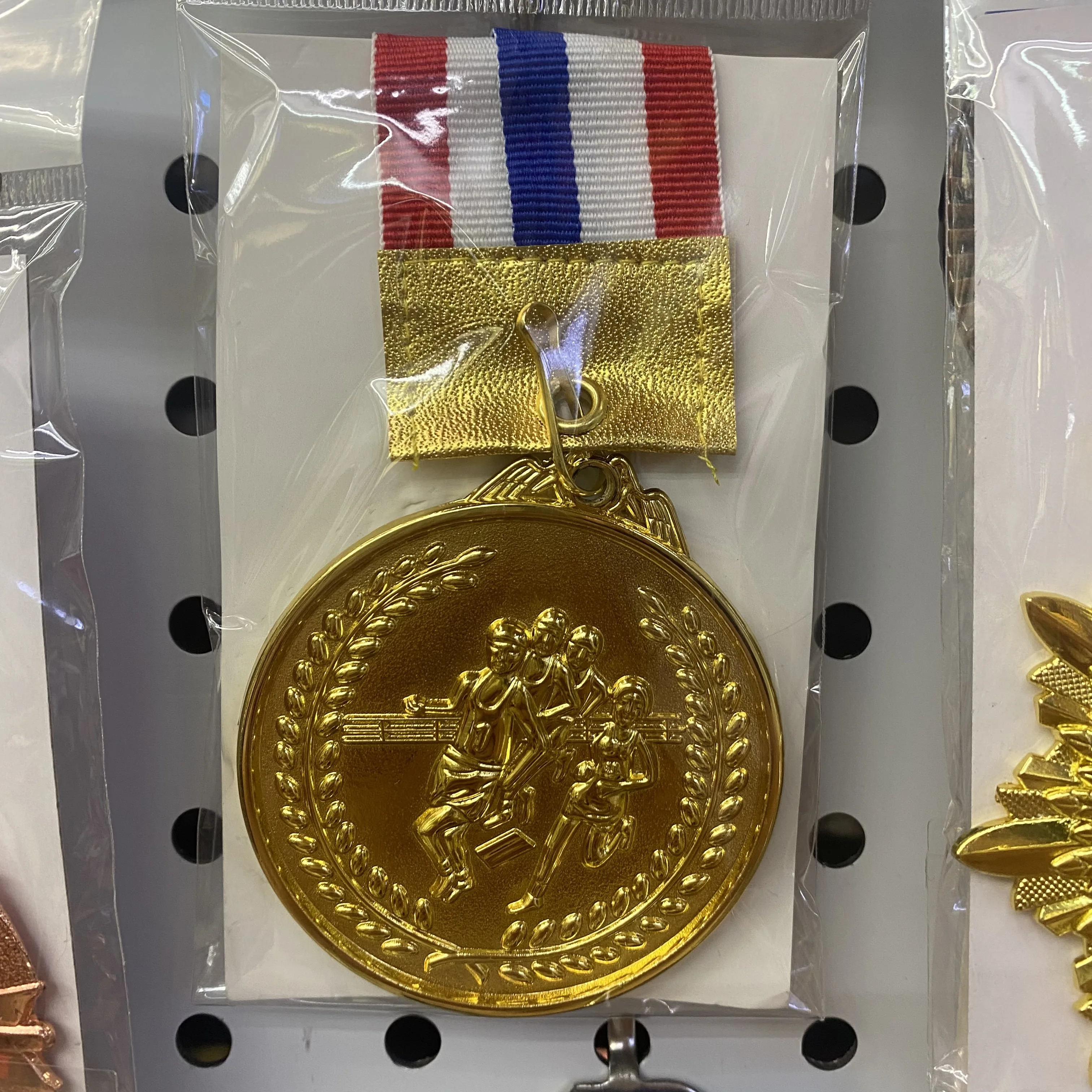 Factory Direct   Yiwu Market   Medals