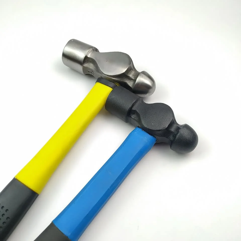 45 # кованая сталь с деревянной ручкой из