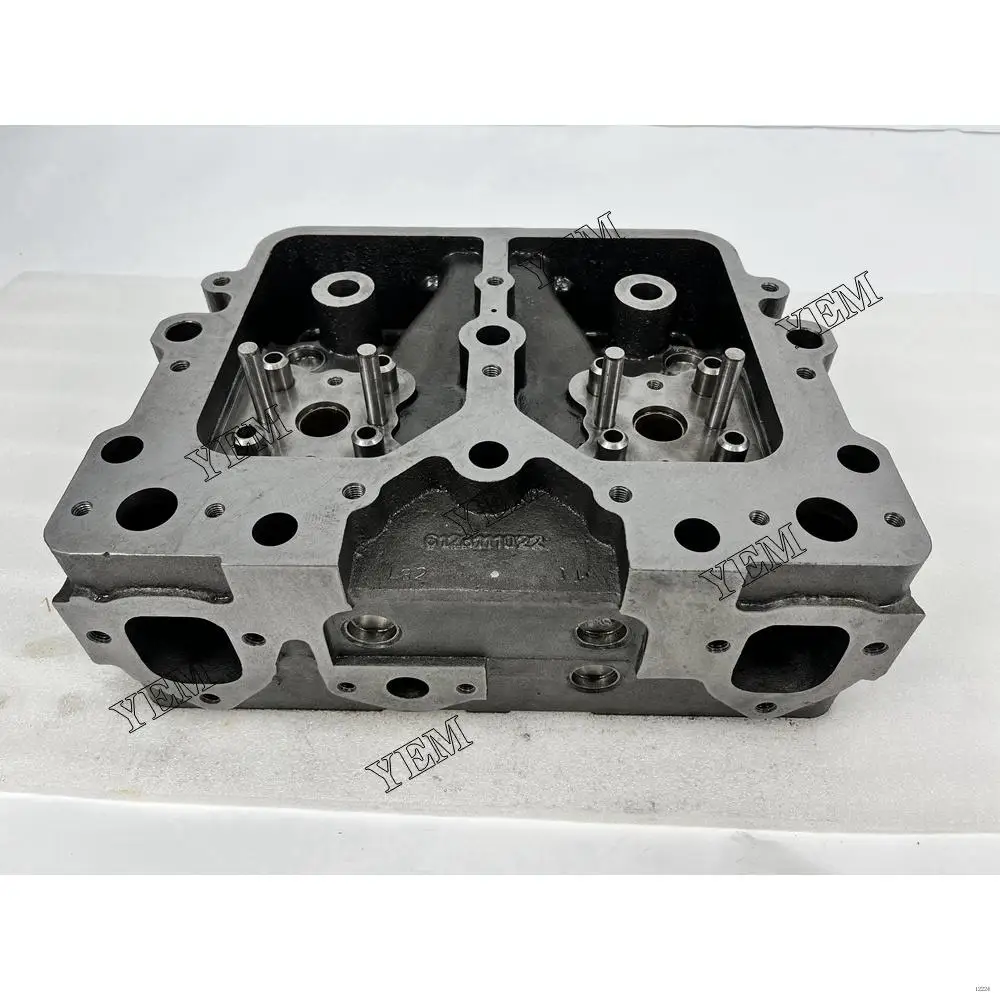 High Quality Cylinder Head 8125-11-1022 For Komatsu 6D155 Diesel Engine Machinery Engine Parts