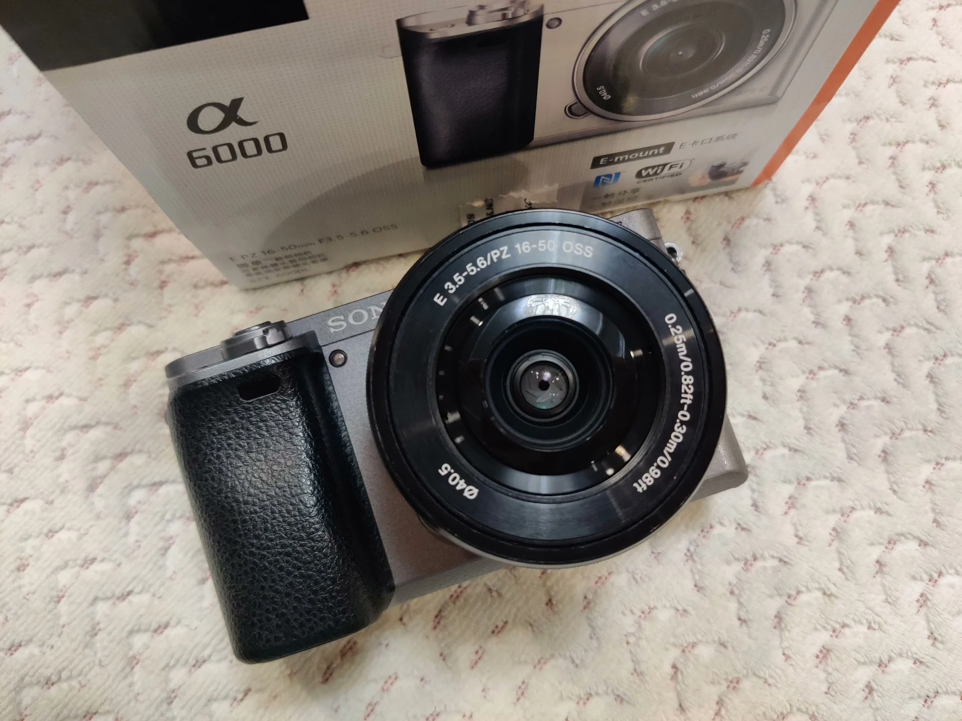 90% New Sonys A6000 with E16-50 Lens Professional Digital DSLR Cameras ...