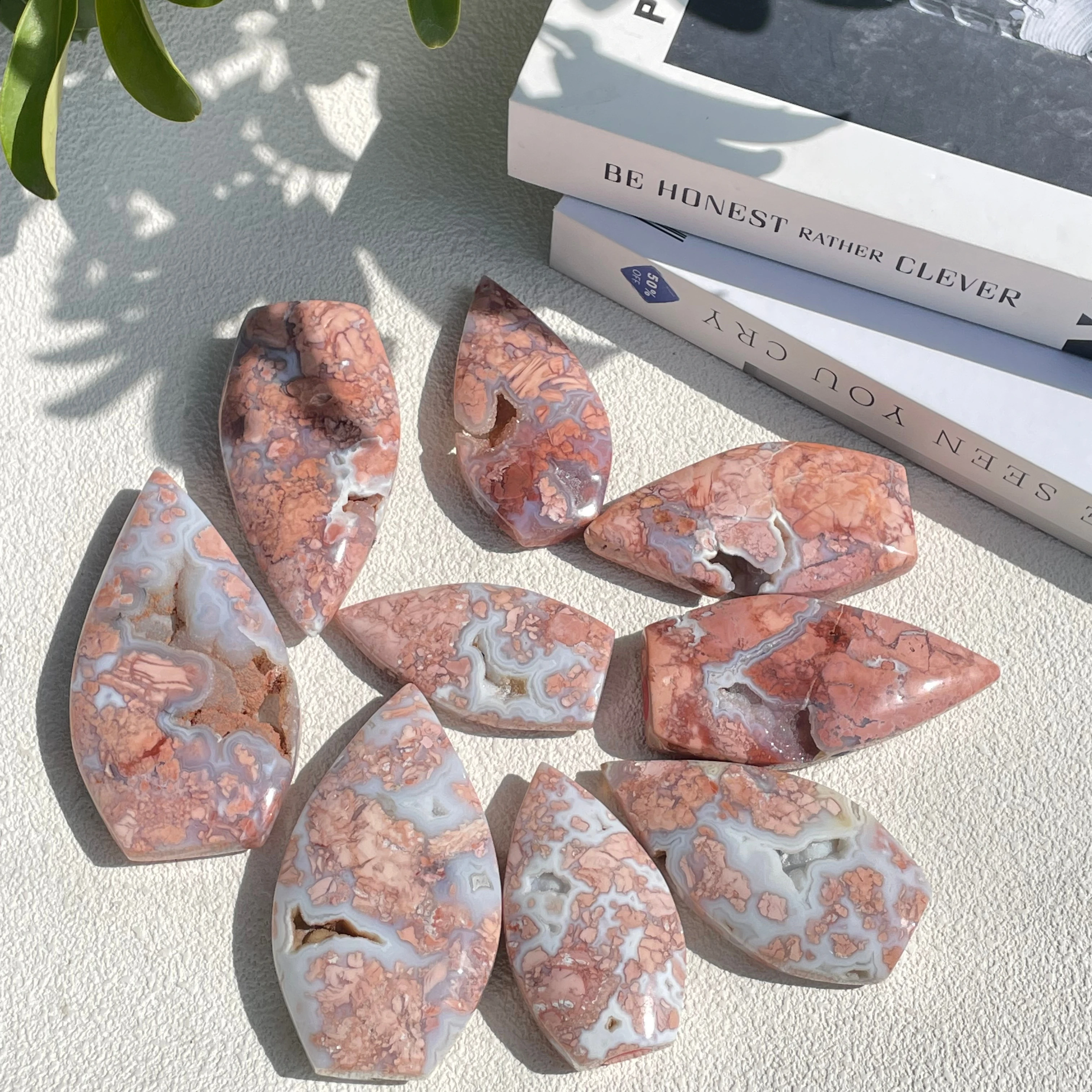 Fanshi Hot Sale Natural Pink Cherry Agate Teardrop Crystal Polished Flower  Agate Gemstone Healing Energy Balance Decoration Gift