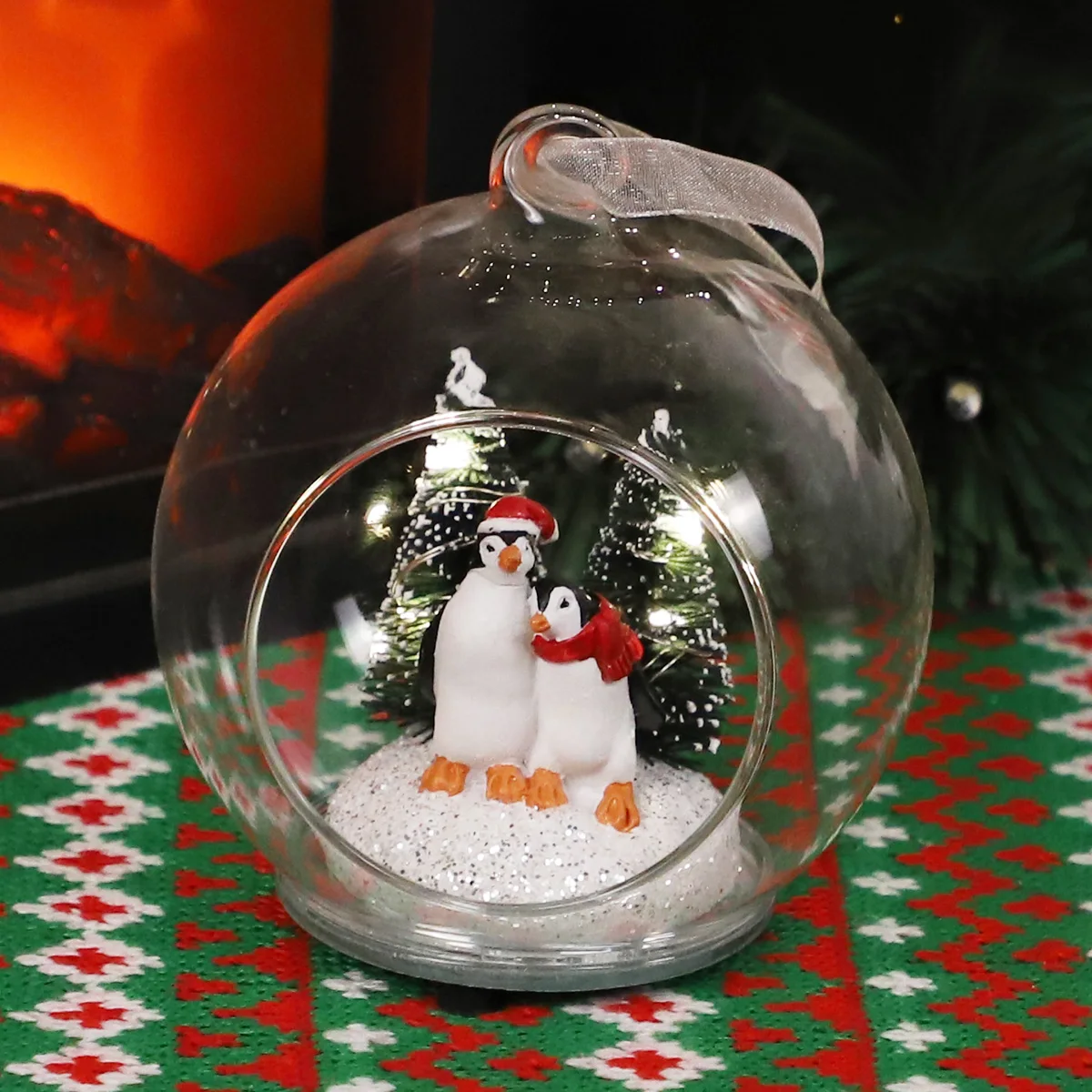 Wholesale custom xmas scene clear openable 10cm hanging glass christmas tree ball hand painted resin penguin baubles ornaments