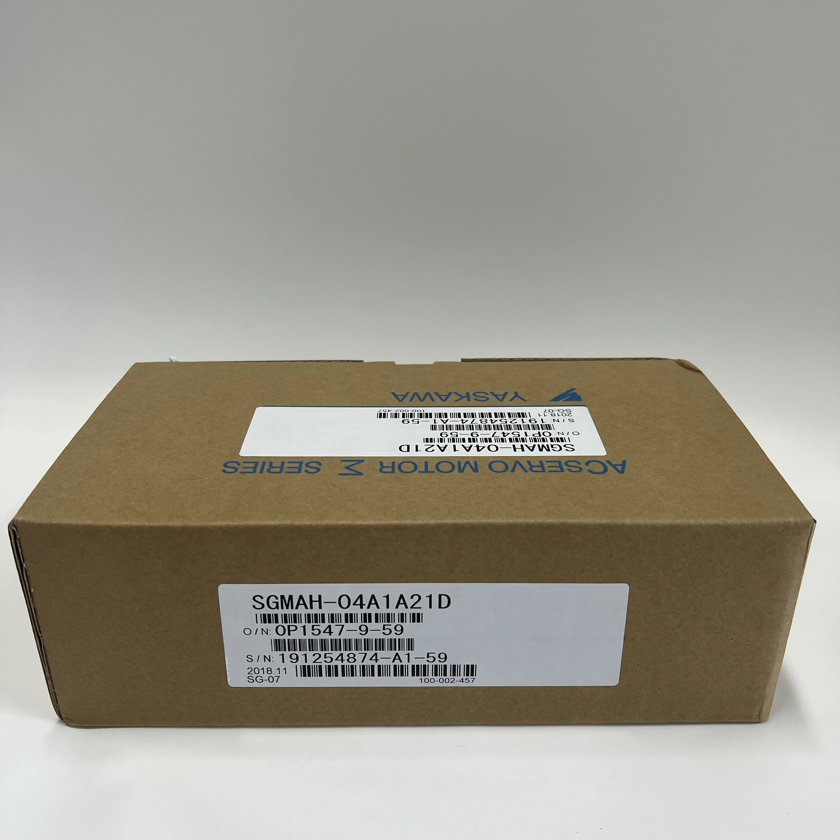 YASKAWA AC Servo Motor SGMAH-04A1A21D YASKAWA AC Servo Motor SGMAH-04A1A21D