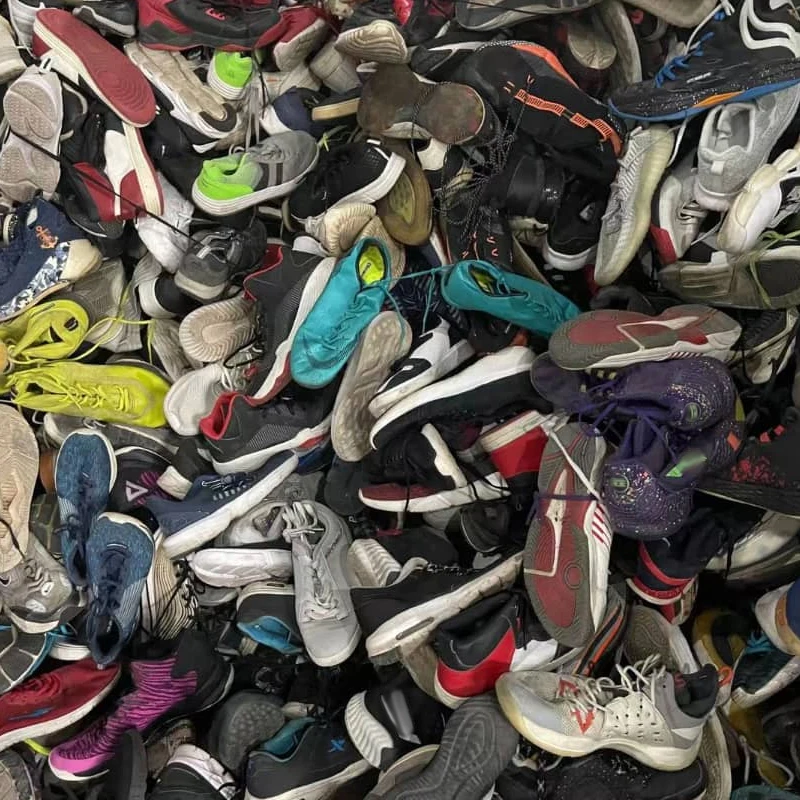 Mixed Bulk Shoes Men Women Used Shoes Second Hand Shoes Sneaker for Sale in  Dubai