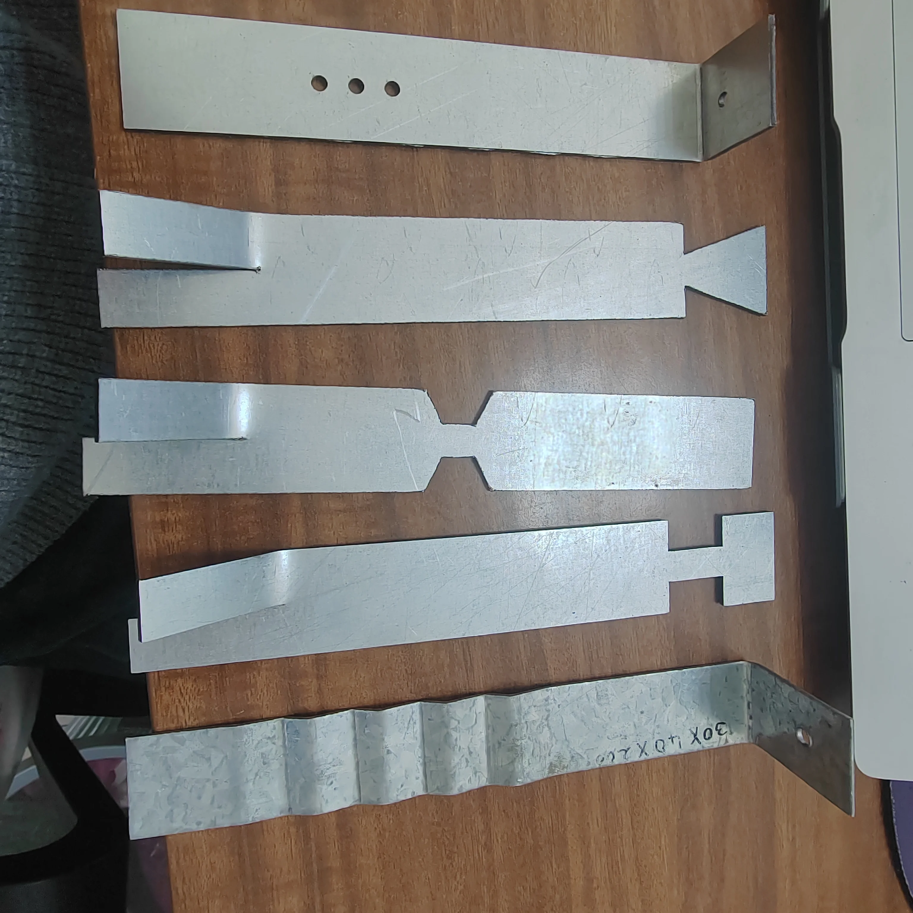 Trustworthy Factory Concrete Form Scaffolding Metal Wall Ties Gi /ss304 Steel Masonry Corrugated Brick Wall Ties for Buildings