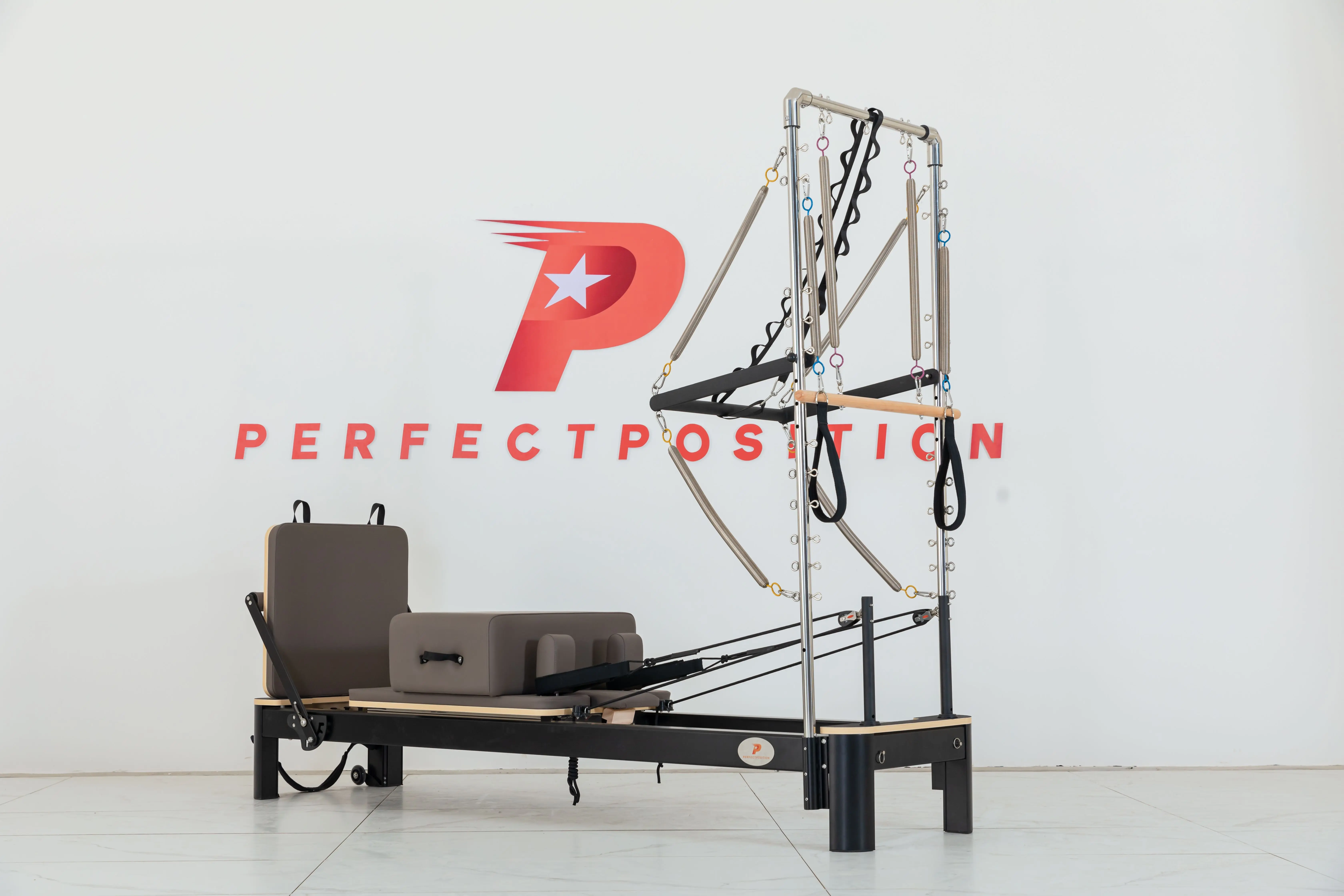 【訂正版】Rページ リフォーマー ピラティスリフォーマーのパーツの名称ピラティスマシンFactory