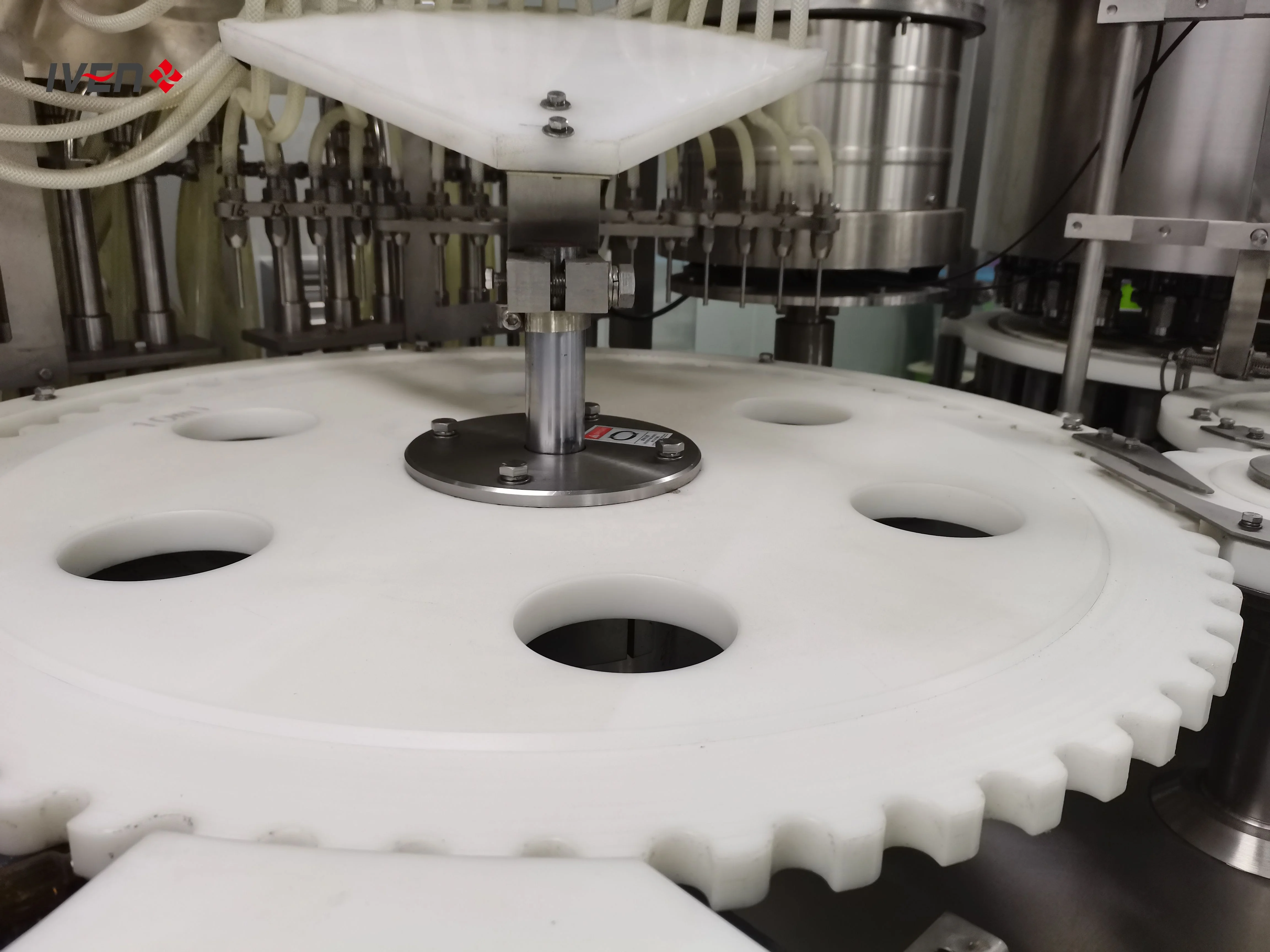 Continuous Flow Syrup Filling And Sealing Machine High-Precision Liquid Glucose Measurement And Dispenser