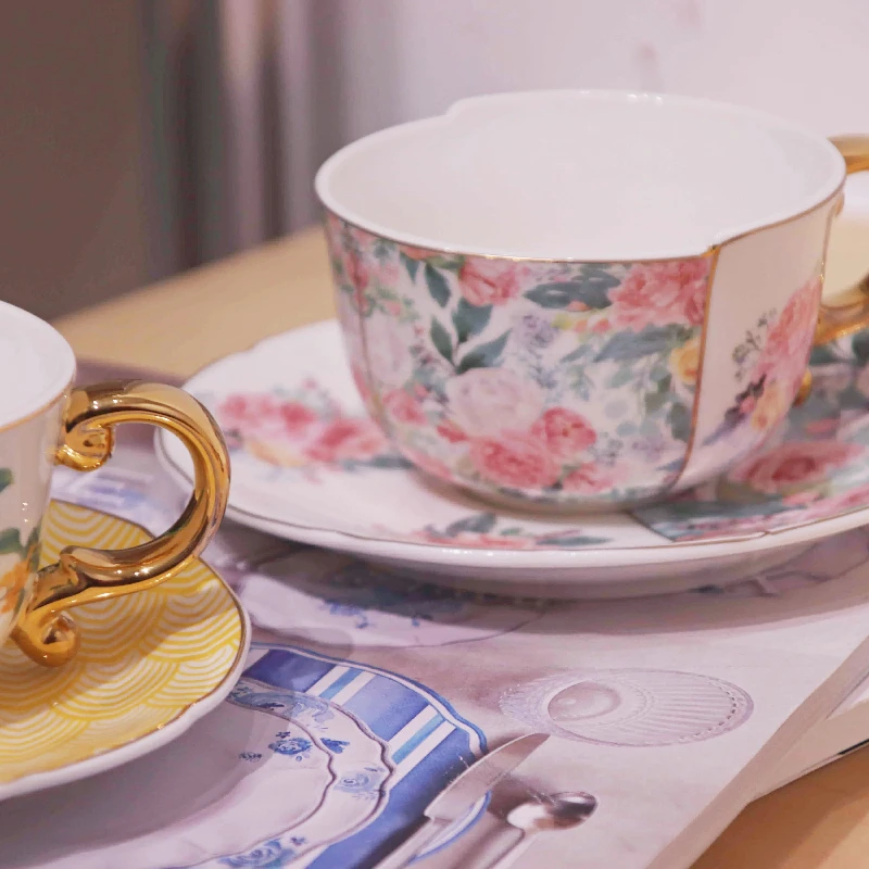 Unique Design Eco Friendly Hybrid Shape Fancy Luxury Ceramic Coffee Tea Cup and Saucer Set With Golden Handle manufacture