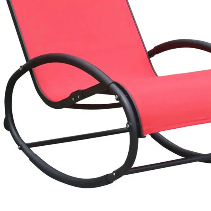 Недорогое кресло-качалка с металлической рамой для