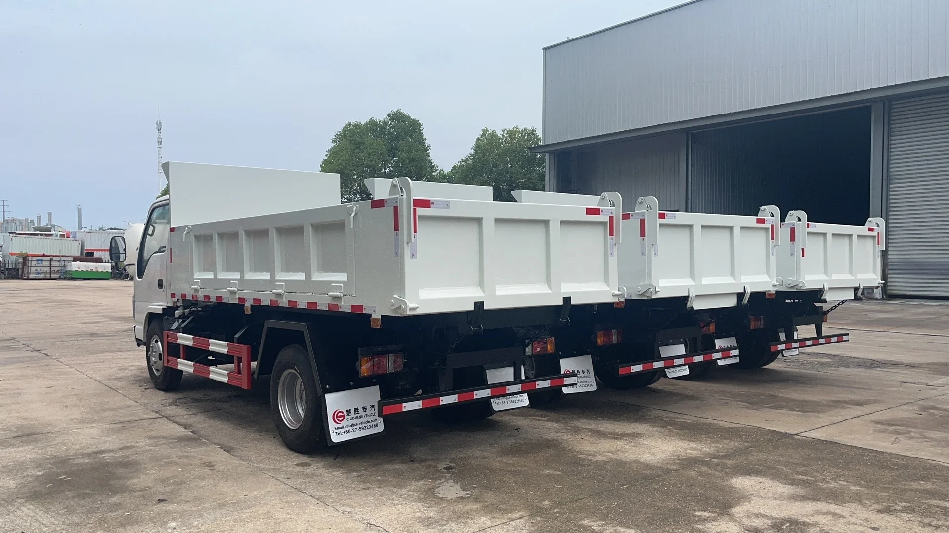 Japanese Brand 4x2  3 Tons Light Duty Mini Dump Truck 3 Tons Small Tipping Dump Truck for Sale