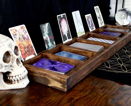 Holz Tarot Kartenhalter • Handgefertigt • 30x20cm • Für Meditation & Wahrsagung