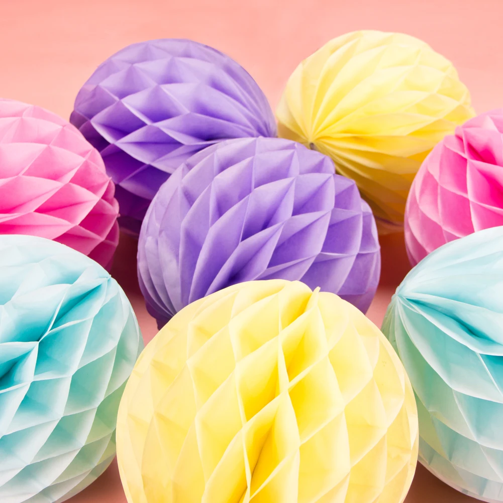 Customized Different Sizes Round Paper Ball Decor