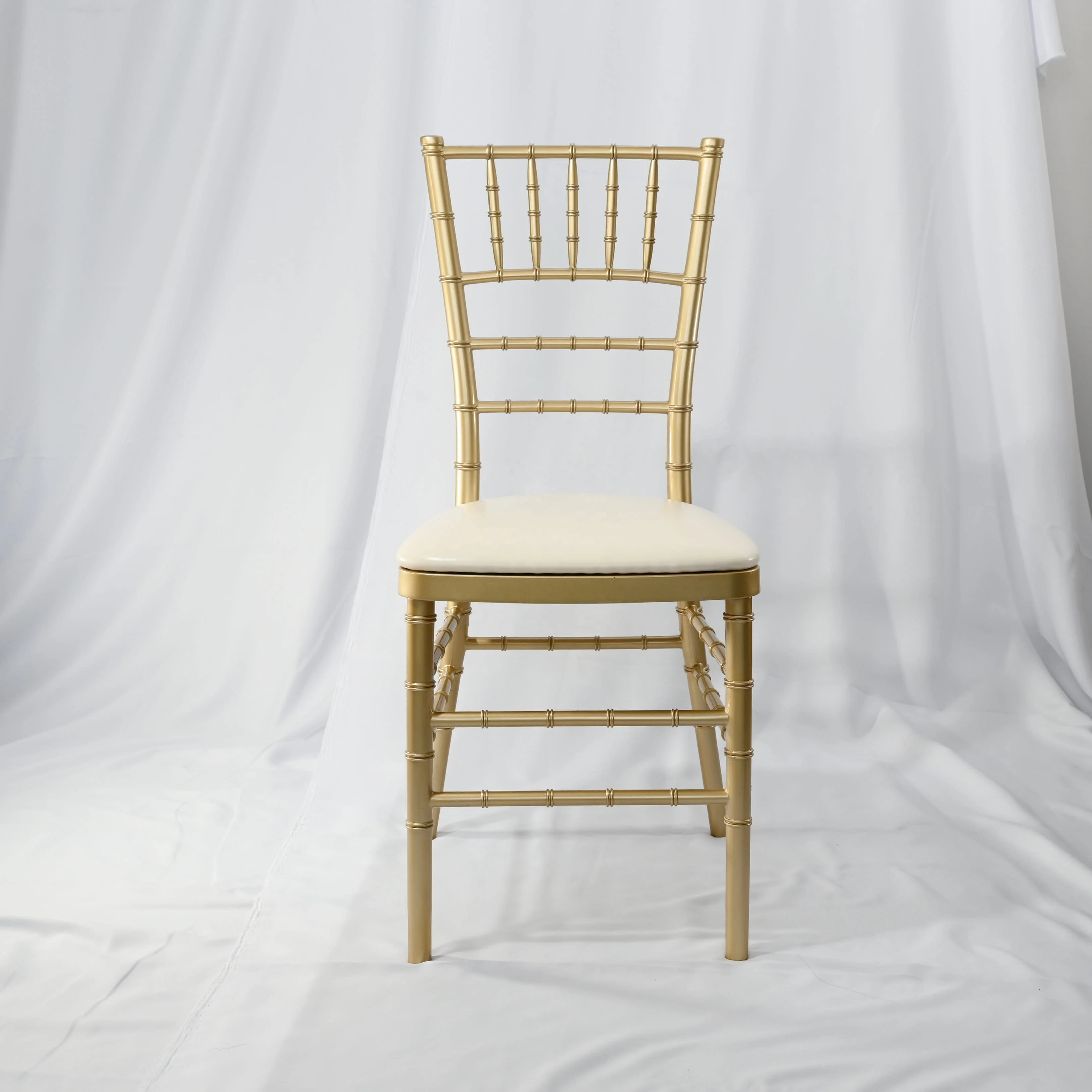Wholesale Stackable Hotel Tiffany Party Wedding Gold Resin Chiavari