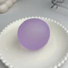 Boule faite à la main en vaseline violette mate