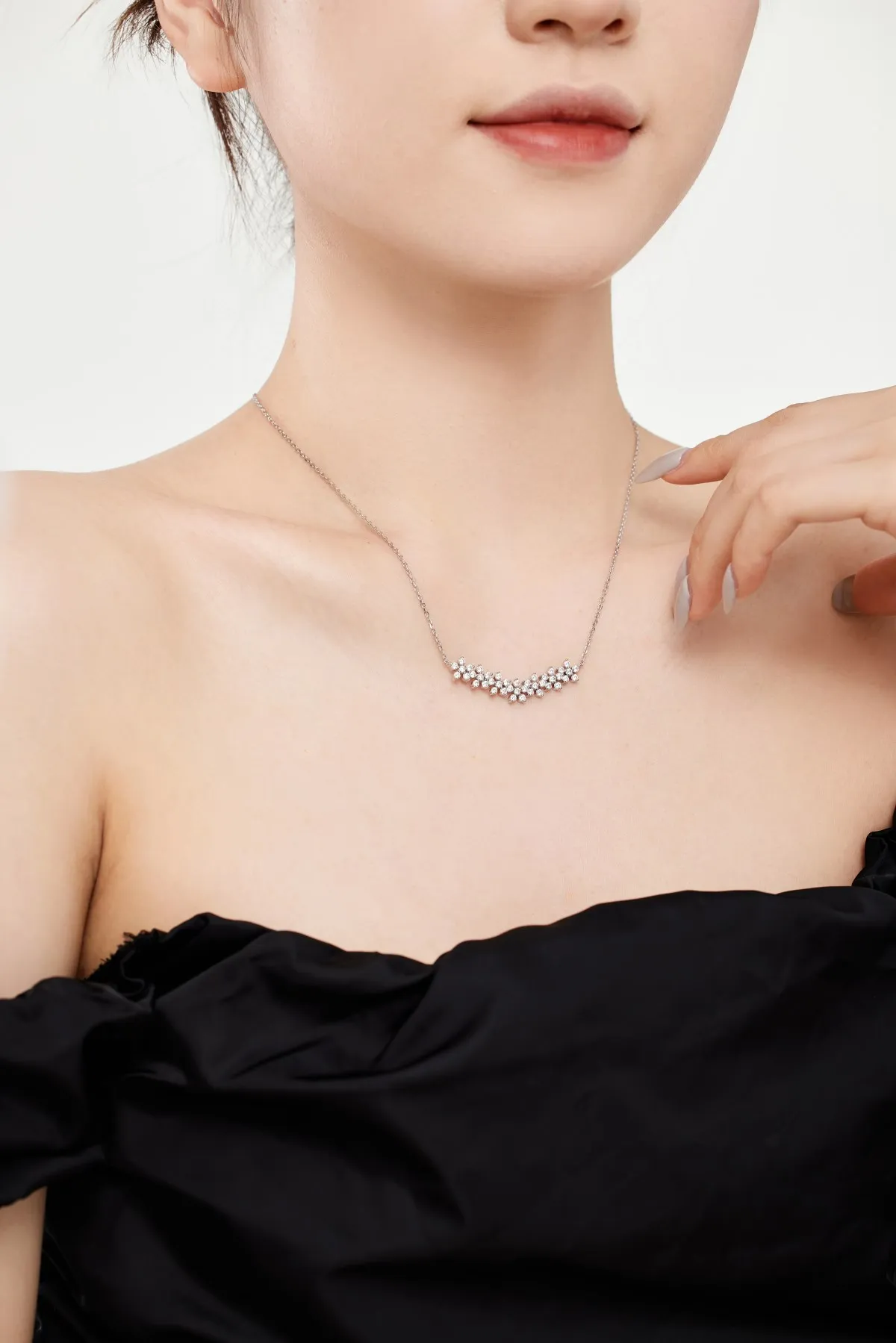 KAKODIY New Trend Exquisite Wear-Resistant Waterproof 925 Sterling Silver Necklace Cubic Zirconia Jewelry for Women Flower Necklace detail 4