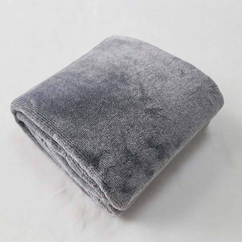 Solid Color 120*150cm Microfiber Flannel Super Soft Polyester Winter Throw Blanket for Home and Kids for Autumn Season details