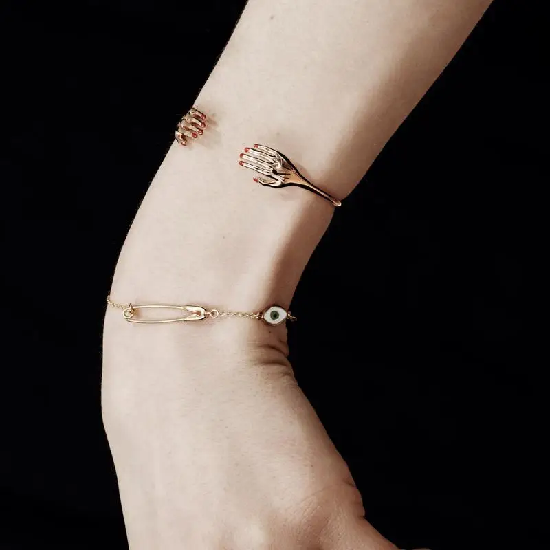 hand shaped bracelet