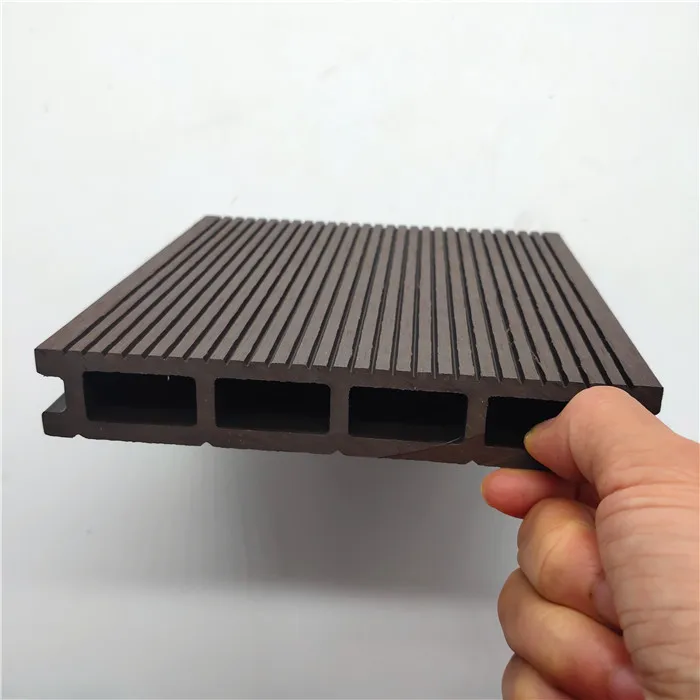 Modern Design Outdoor Wood Composite Decking Waterproof Extruded Plastic Floor
