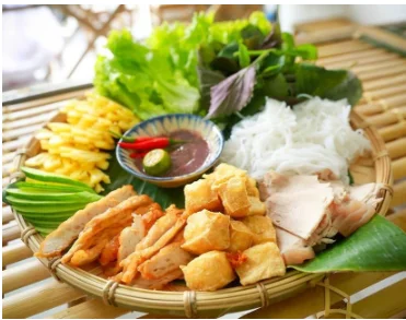 Набор из 4 круглых вьетнамских бамбуковых сервировочных корзин и подносов для фруктов и овощей в традиционном китайском стиле