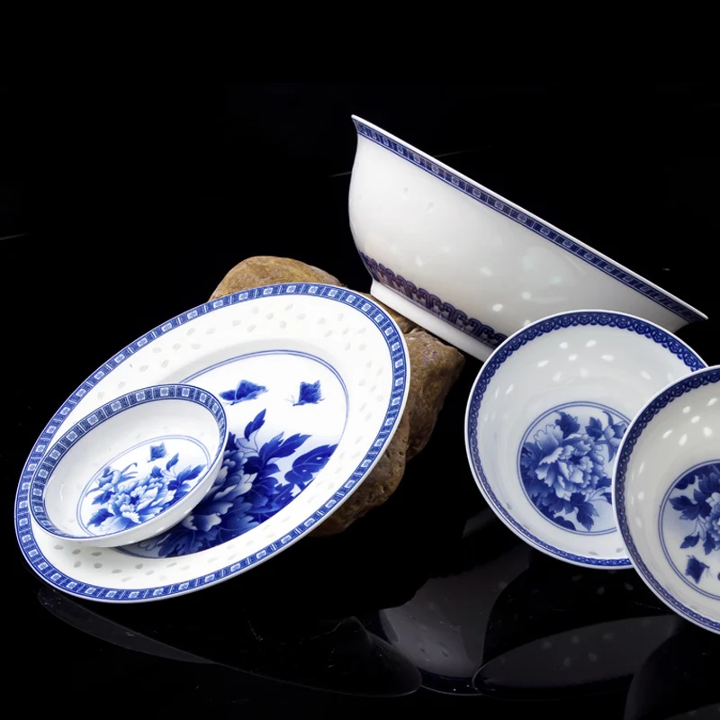 Chinese factory supplier style wedding gift ceramic tableware blue and white exquisite bowl plate Jingdezhen factory custom