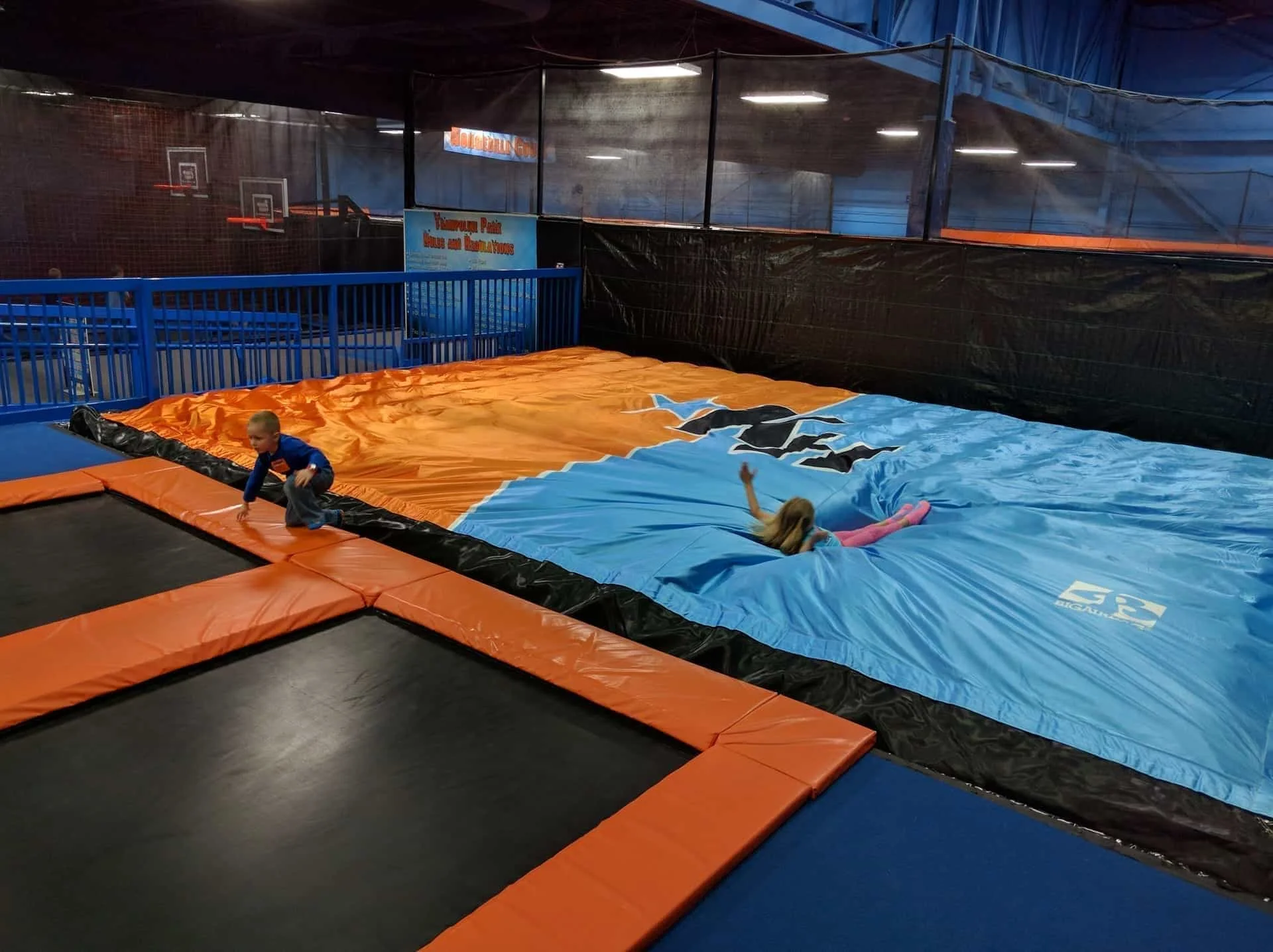 Inflatable Jump Airbag Freestyle Airbag Foam Pit Air Bag for TRAMPOLINE  PARKS and NINJA WARRIOR FACILITIES