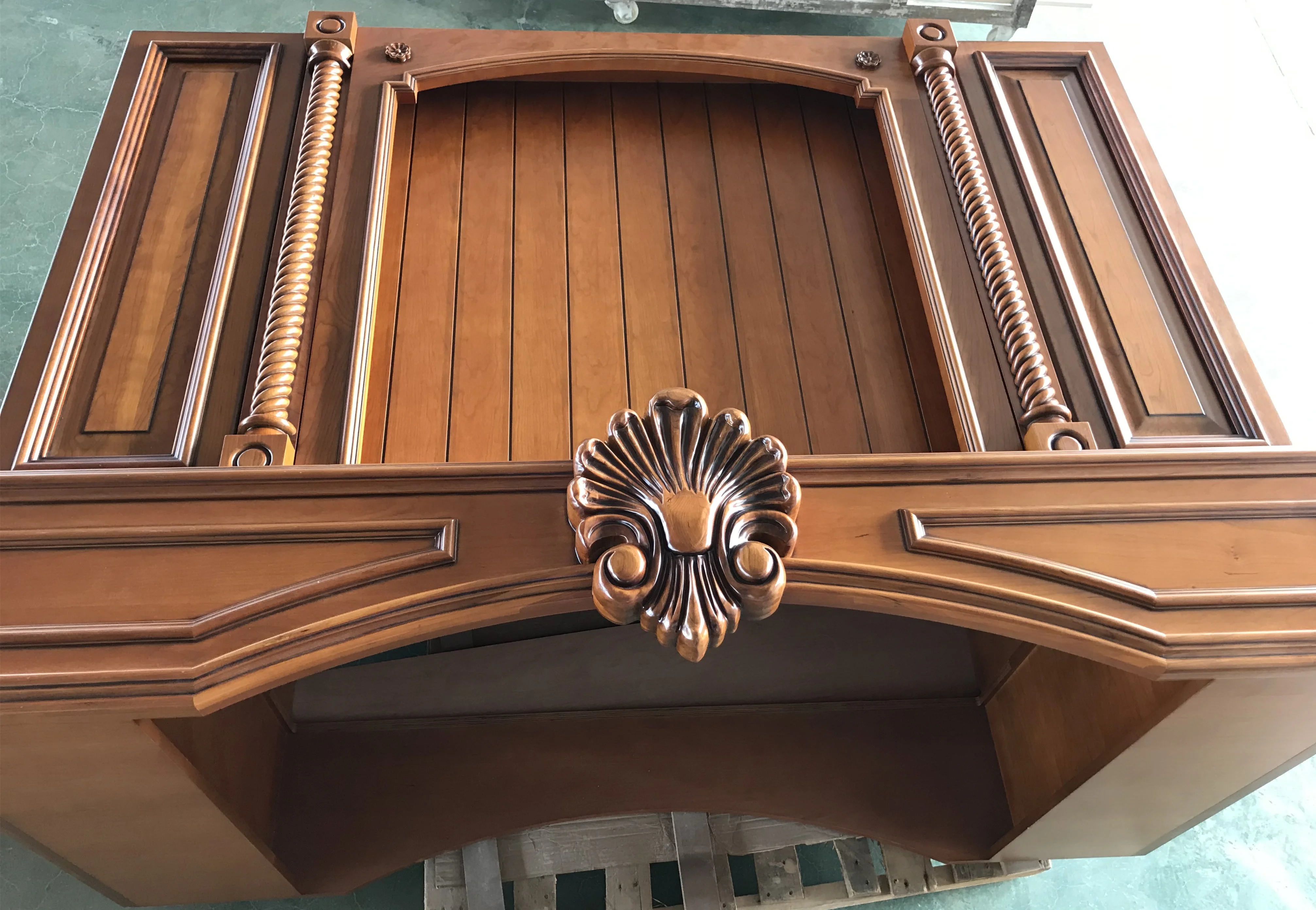 Antique American Style Red Cherry Kitchen Cabinet Designs With Evident Cherry Grain and Gold Touches