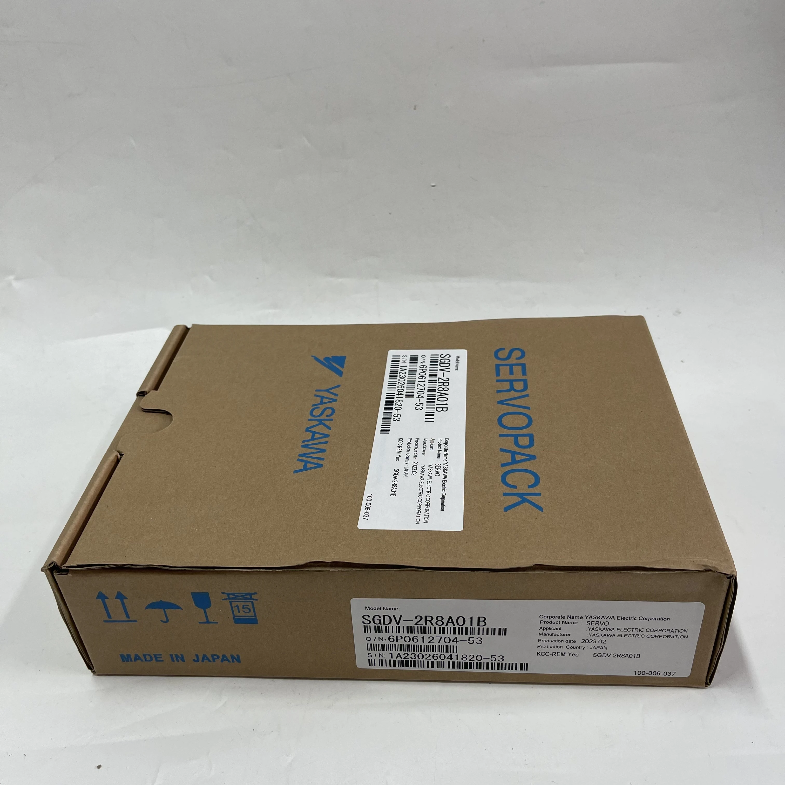 Yaskawa Servo Drive Servopack SGDV-2R8A01B Yaskawa Servo Drive Servopack SGDV-2R8A01B