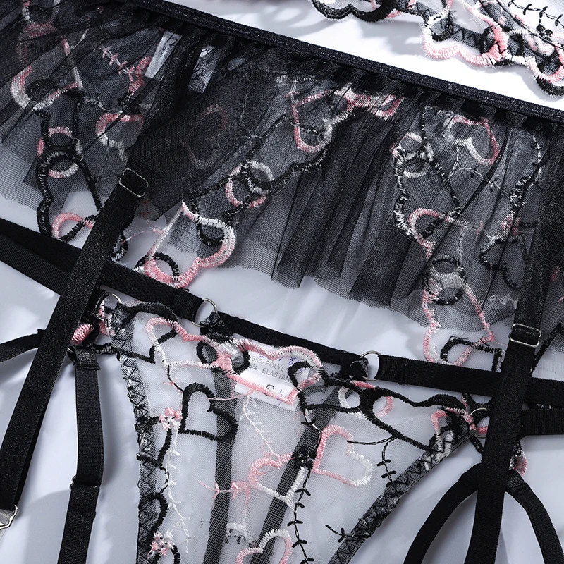 Conjunto De Tres Piezas De Liguero Sexy Para Mujer,Ropa Interior Femenina  De Moda Con Flores De Red,Perspectiva De Empalme,Foto Sexy - Buy Ropa  Interior De Mujer Foto Sexy,Señora Ropa Interior Sexy,Tres Piezas
