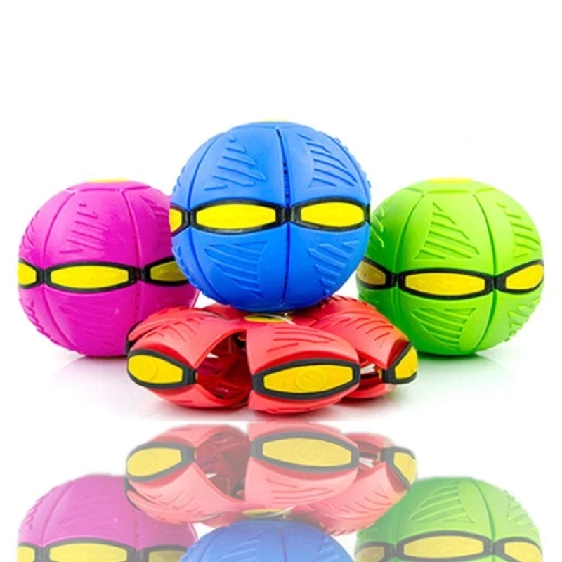 Magic UFO Ball with Lights, UFO Magic Ball-Deformed Flying Saucer Ball,  Novelty Flying UFO Flat Throw Disc Ball Toy, Magic UFO Ball - Cdiscount