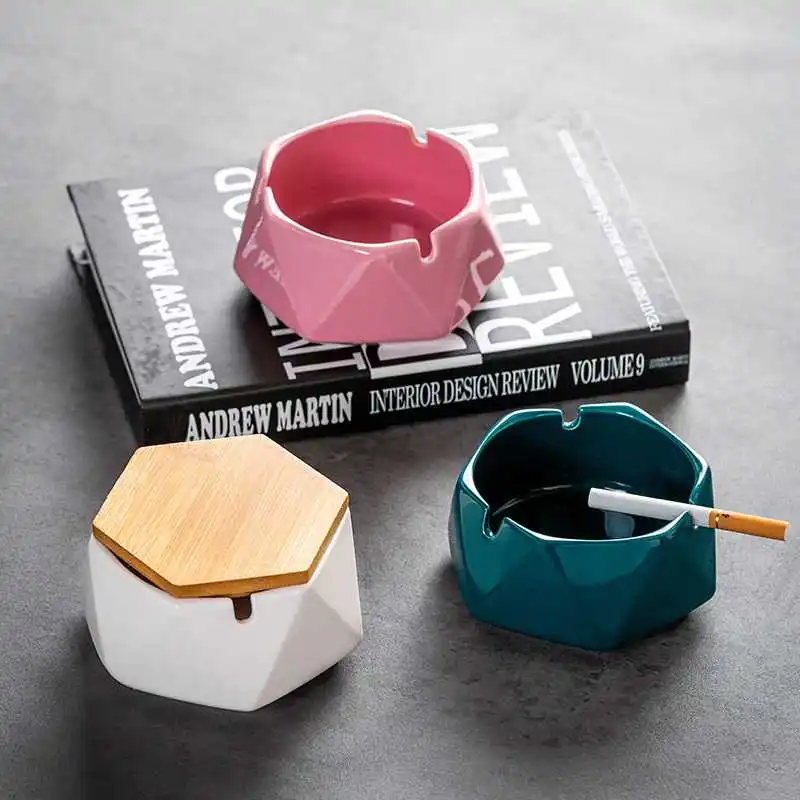 Ceramic Diamond Shape Modern Tabletop Portable Hot Sell Ceramic Black pink White  Ashtrays Custom logo  with Lid