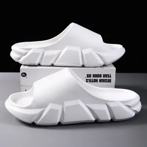 OEM & ODM Factory Custom Design Women Slides Sandals EVA Pillow Slipper Custom Logo Soft Cloudy Platform Slippers for Men