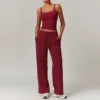 Pantaloni lunghi maglione gilet rosso ciliegia